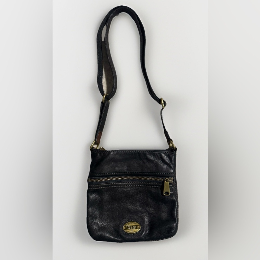 Fossil Women's Black Pebbled Leather Brass Hardware Crossbody Purse Shoulder bag
